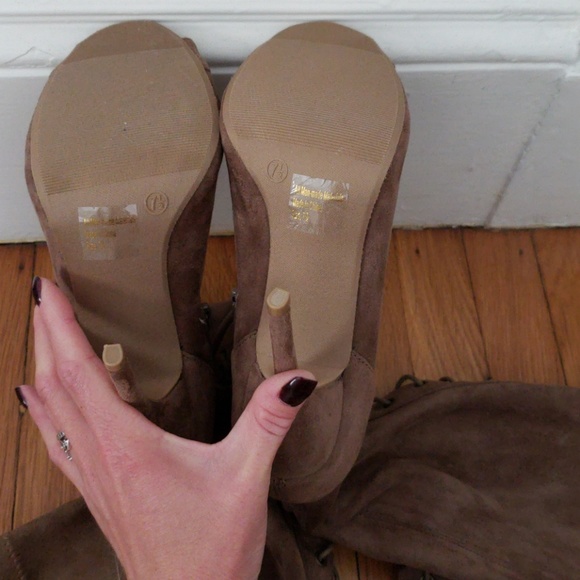 Open toe lace up over the knee boots - Picture 4 of 5